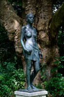 Ã¢â¬Å¾Weibliche FigurÃ¢â¬Å von Hans Stangl