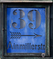 Hausnummer - AinmillerstraÃe